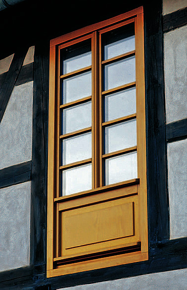 Fachwerkhaus Taura Fenster in Fachwerk, schräg
