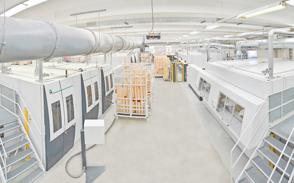 Die zweite vollautomatische Fertigungslinie erhöht bei Wertbau die Wirtschaftlichkeit und Flexibilität der Fensterproduktion in Langenwetzendorf/Thüringen. 